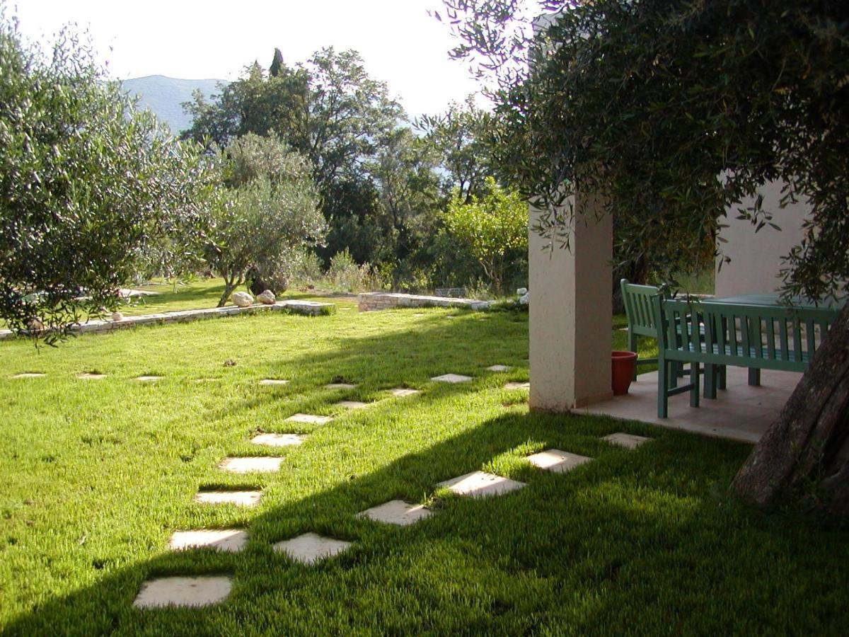 Villa Lithia Áno Korakiána 外观 照片